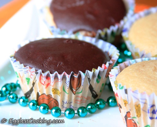 Low-Fat Vegan Vanilla Cupcakes