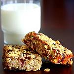 Chewy Granola Bars loaded with Oats, Dried Fruits and Nuts Chewy Granola Bars loaded with Oats, Dried Fruits and Nuts