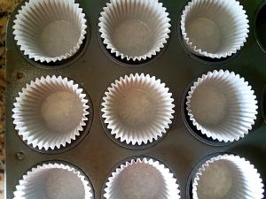 Line Muffin Tin With Paper Liners Line Muffin Tin With Paper Liners