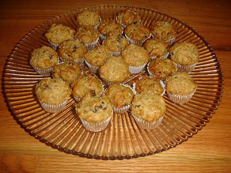 Apple Raisin Muffins Apple Raisin Muffins