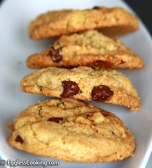 Oats & Brown Rice Flour Chocolate Chip Cookies