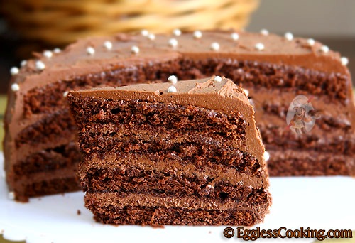 Eggless Chocolate Cake (Vegan) - Sweetest Menu