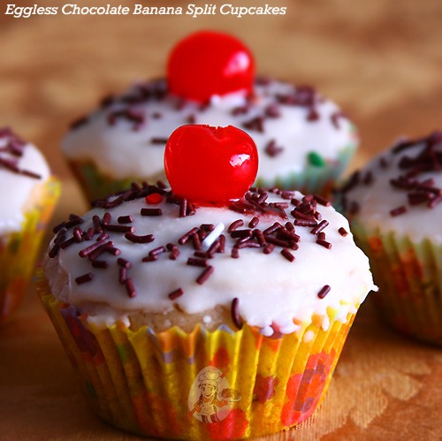 Eggless Chocolate Banana Split Cupcakes