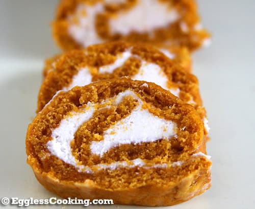 Vegan Pumpkin Cake Roll