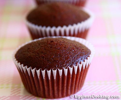 Vegan Red Velvet Cupcakes