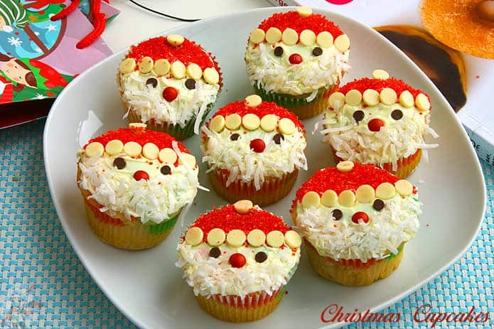 The Easiest Christmas Cupcakes Ever!