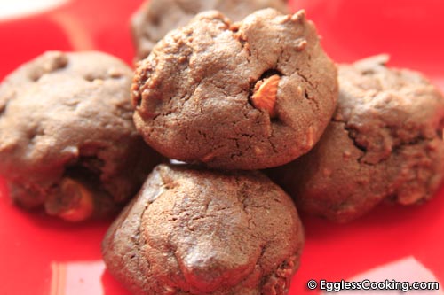 Eggless Italian Chocolate Nut Cookies Eggless Italian Chocolate Nut Cookies
