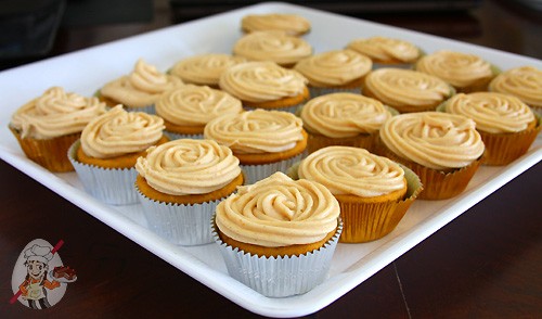 Eggless Pumpkin Cupcakes