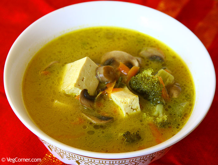 Thai Coconut Curry Soup