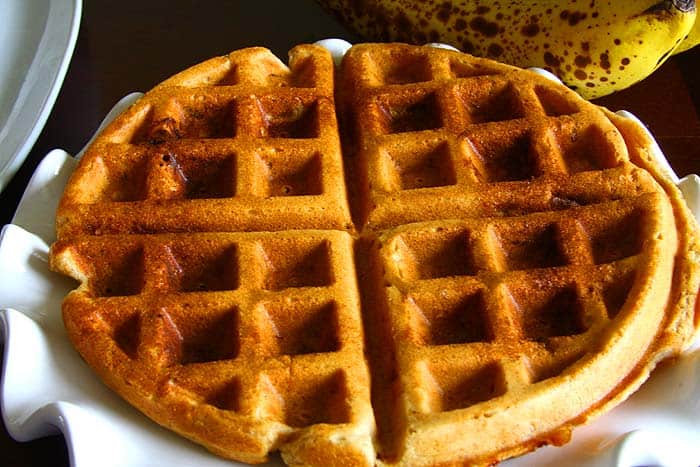 vegan peanut butter banana waffles (full) vegan peanut butter banana waffles (full)