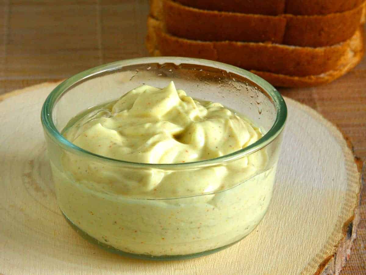 Smooth and creamy eggless mayonnaise ready to use as a spread or dip