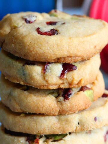 Cranberry Pistachio Shortbread Cookies