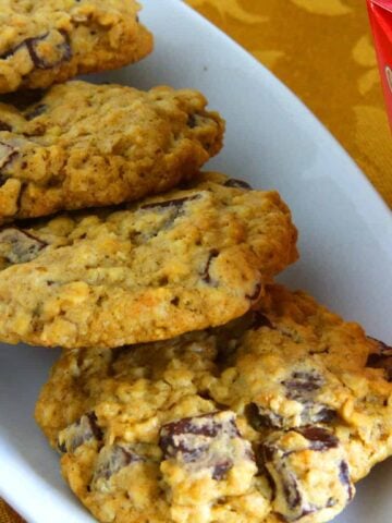 Oatmeal Chocolate Chunk Cookies